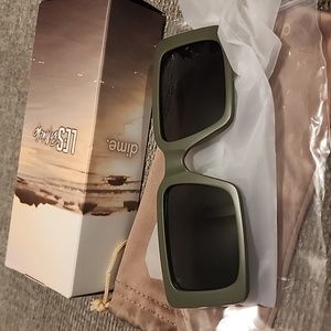 DIME Brunch : matte green sunglasses
